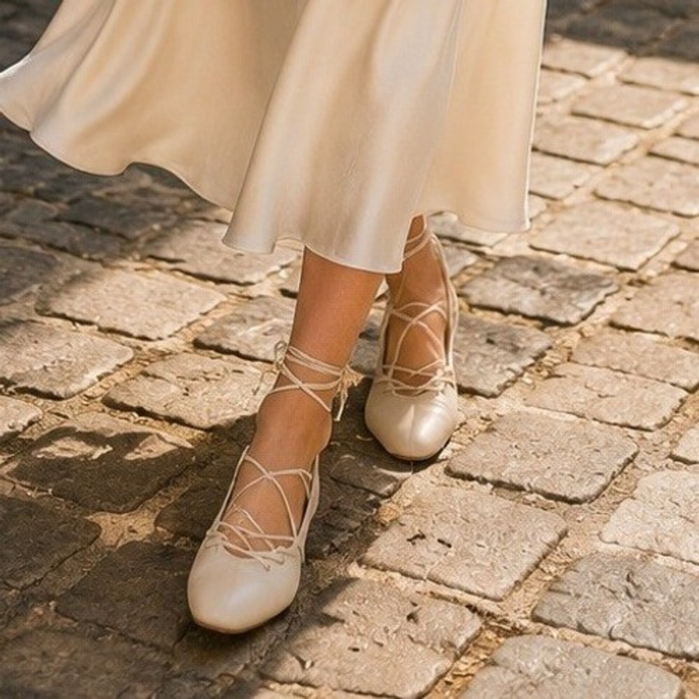 No Boundaries Women Cream Lace Up Ballet Flats Ankle Tie Shoes Size 8 NWT